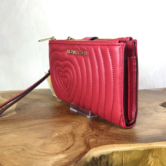 Michael Kors Double Zip Quilted Heart Wristlet - Picture 2 of 8